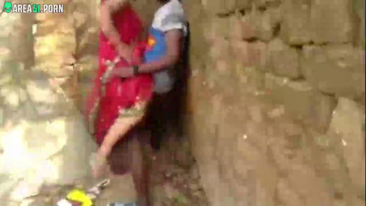 Outdoor Bhabhi seduces devar! This cheating wife caught by local boy on cam AREA51.PORN photo