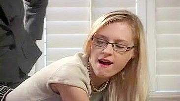 Spanking Hot Schoolgirls in Classroom - Spanking Punishment for Naughty Students
