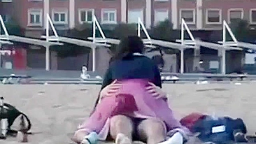 Exhibitionist Latina Gets Caught on Hidden Cam during Public Sex with BF