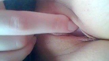 Shaven Teen Fingers Tight Pussy Amateur Masturbates in Car