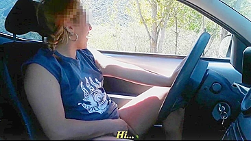 Woman masturbating in car gave stranger a blowjob in the parking lot