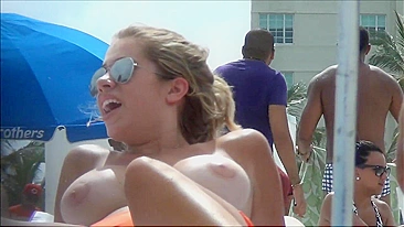 Voyeur Beach Video Girl with Awesome Big Tits Doing Topless